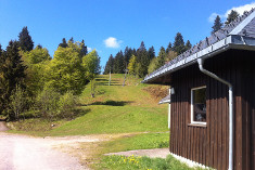Lage der Ferienresidenz Grafenmatt im Schwarzwald auf dem Feldberg im Sommer