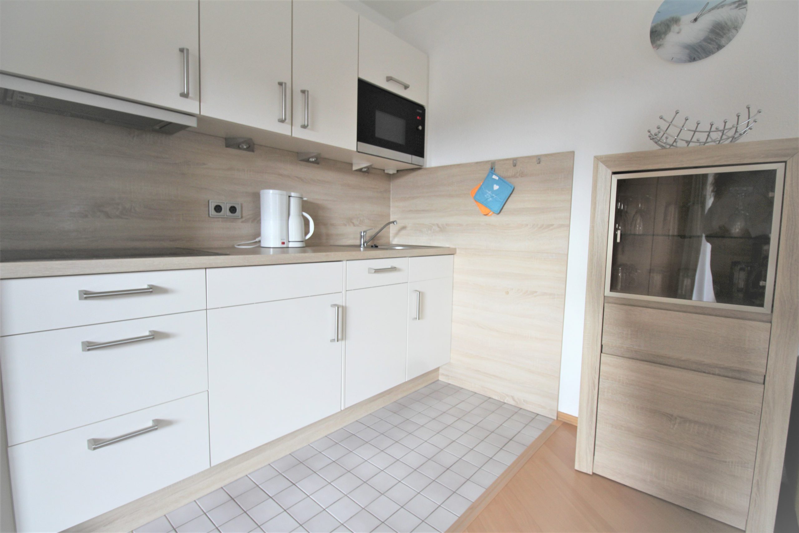 PAS-3.20-Küche-1 voll eingerichtetes Einraum-Appartement