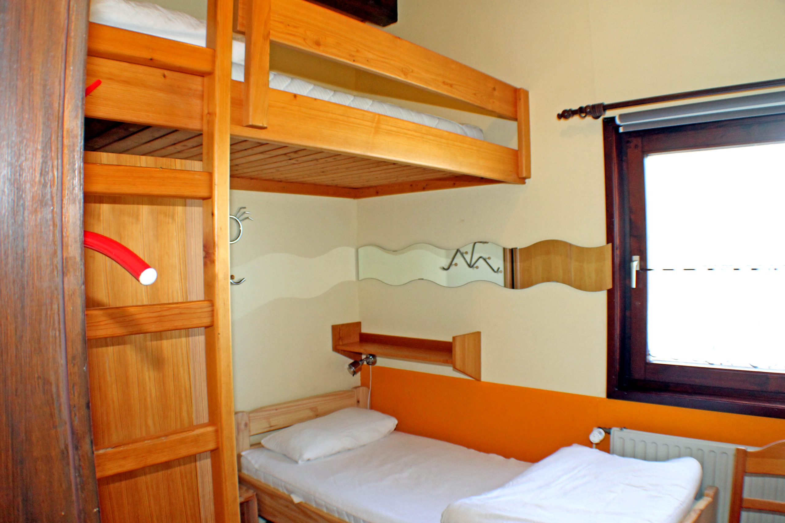 OFI-18-Kinderzimmer Uriges Ferienhaus mit 2 Schlafzimmern