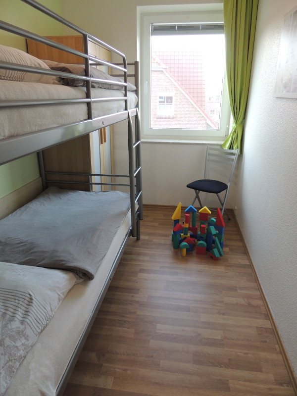 6 RDH 2.05: Wohnung mit 2 Schlafzimmer im Reetdachhaus 2 in Burhave