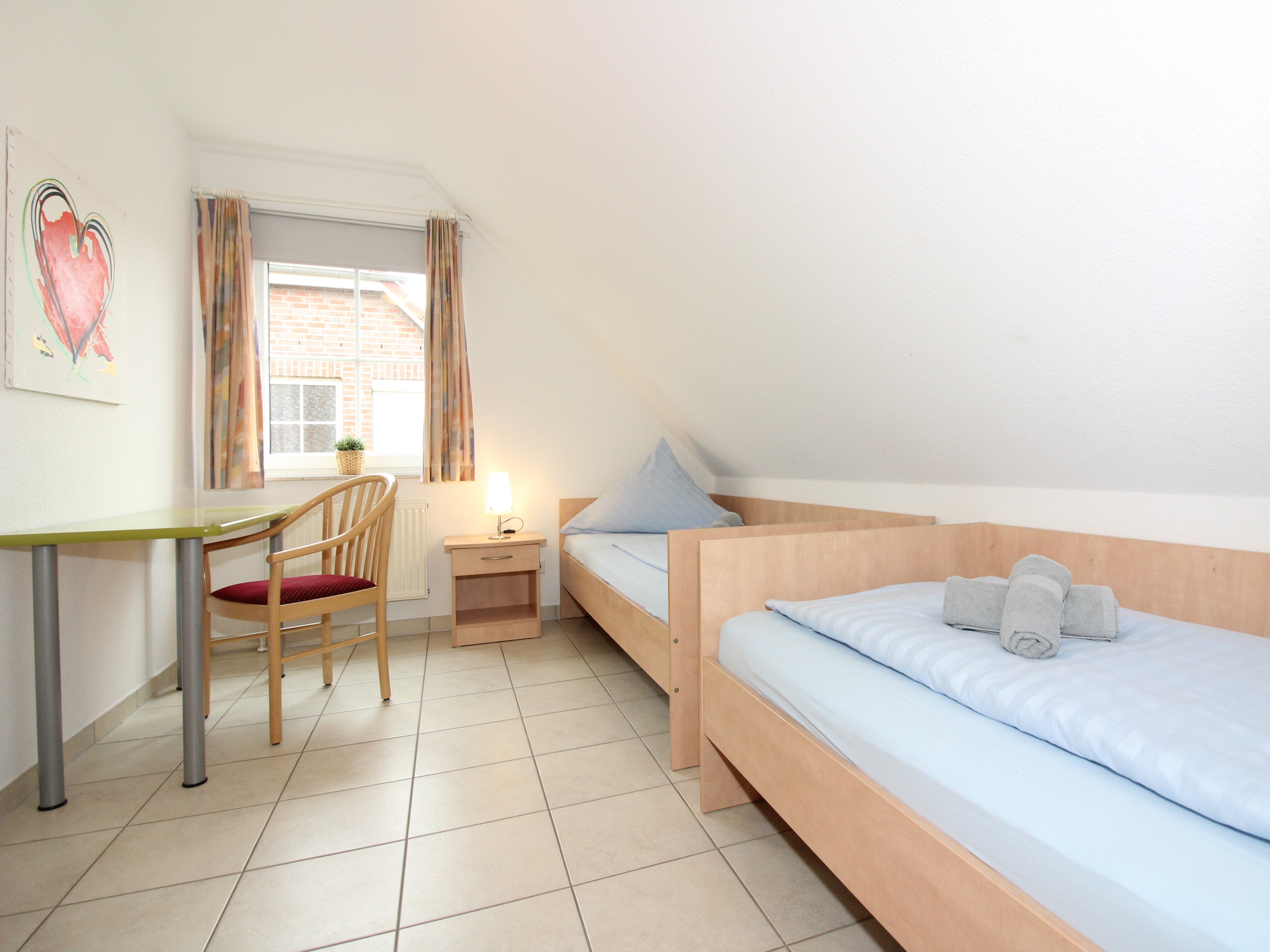 11 BUH 84: Reihenendhaus mit 4 Schlafzimmern am Rande des Seepark Burhave