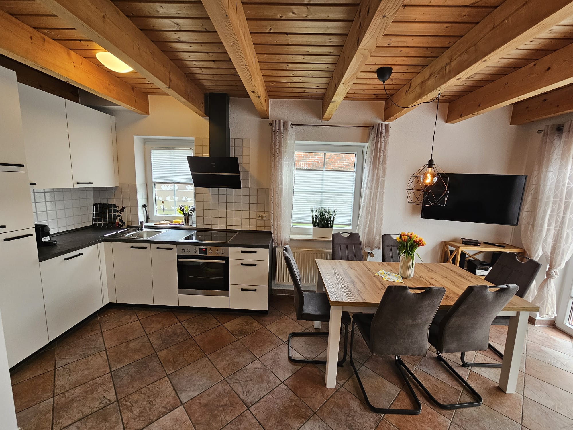 5 BUH 84: Reihenendhaus mit 4 Schlafzimmern am Rande des Seepark Burhave